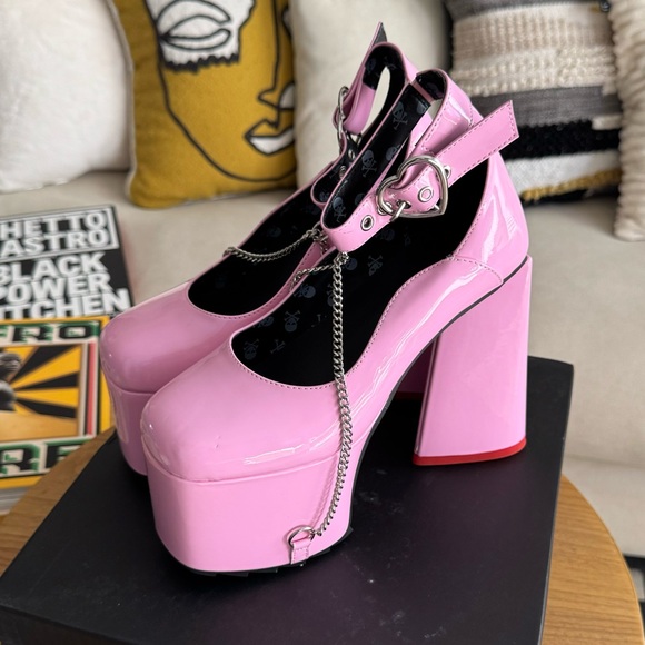 LAMODA Goodbye Forever Platform Heart Heels - Picture 6 of 7